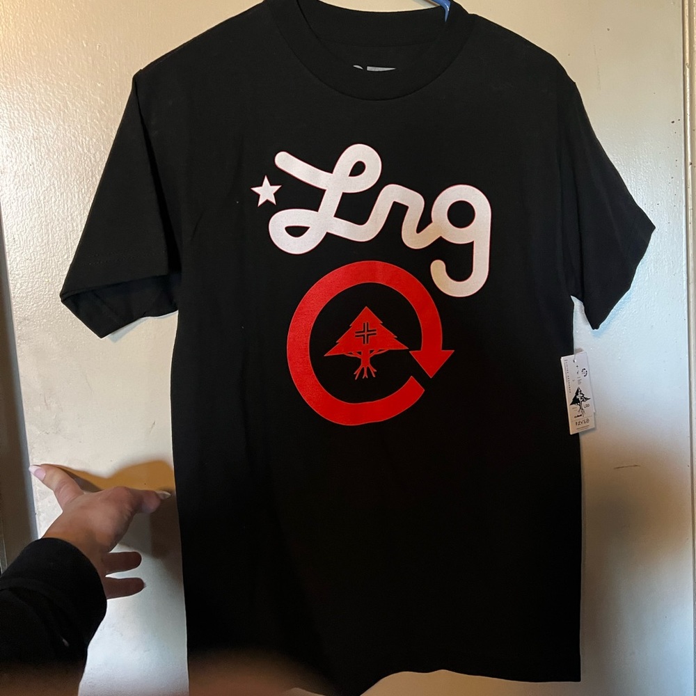BNWT LRG TSHIRT SZ SMALL